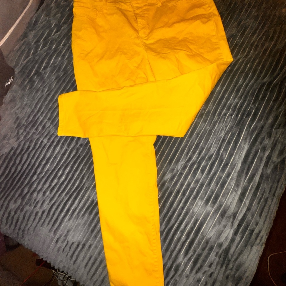 St. John's Bay Yellow Skinny Jeans